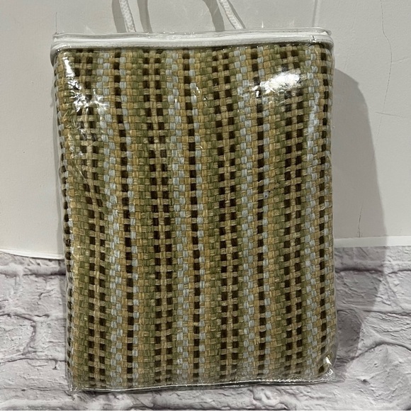 Sevan relaxed elegance basket weave throw blanket rose lime aqua 42 X 60 NEW - Picture 6 of 9